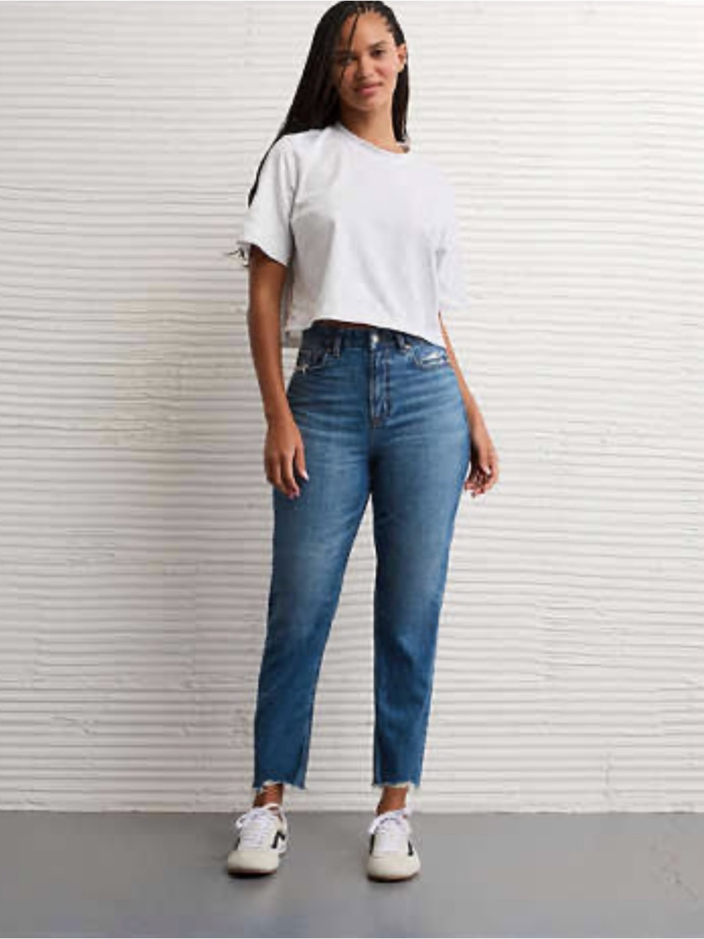 American Eagle Super High Rise Mom Stretch Denim Straight Leg Short Denim Jeans